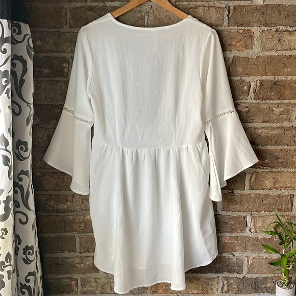 Blooming Jelly White Deep V Dress/CoverUp - Picture 9 of 10
